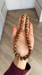 Caramel jade necklace