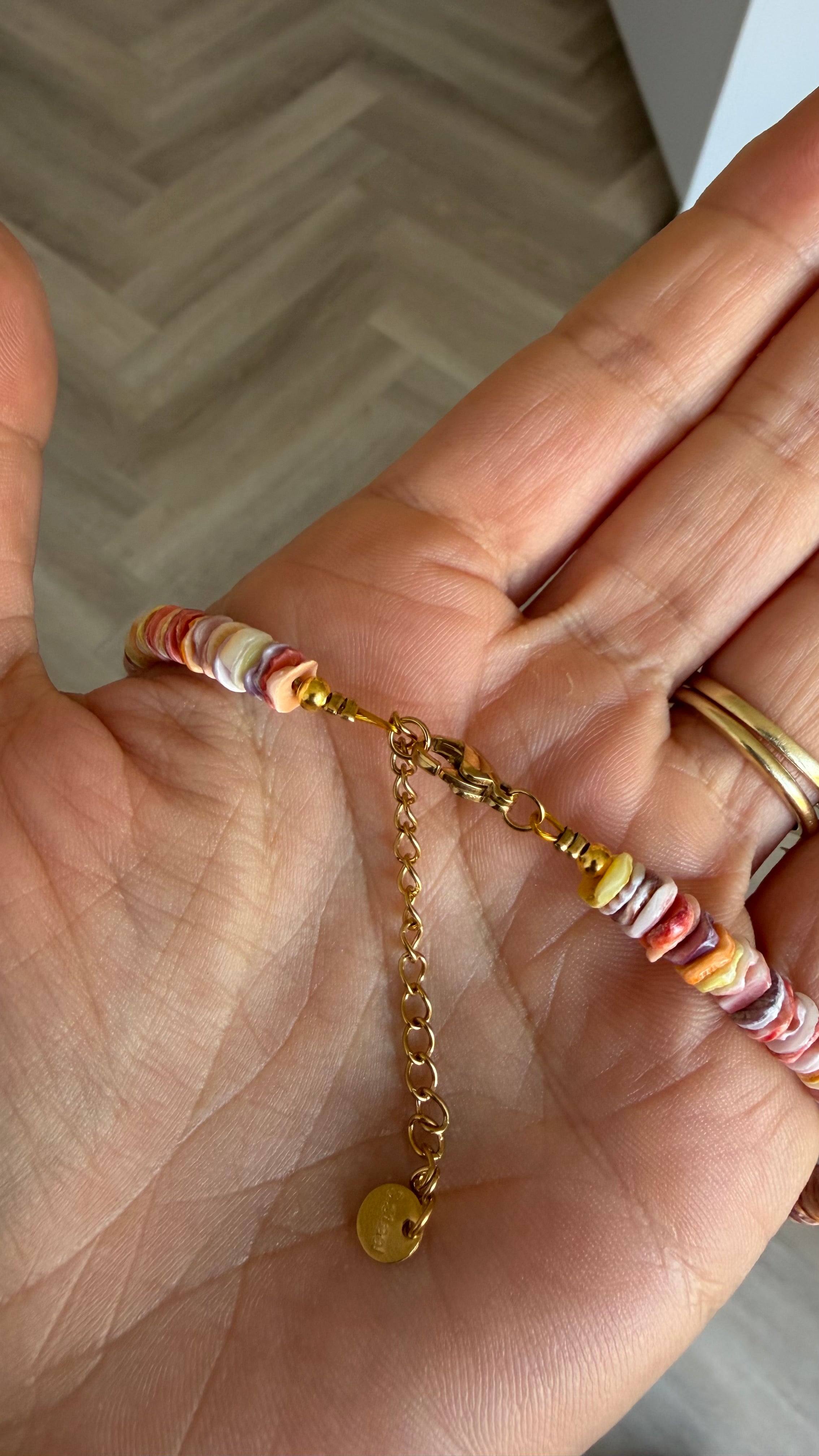 Timeless necklace - On the beach